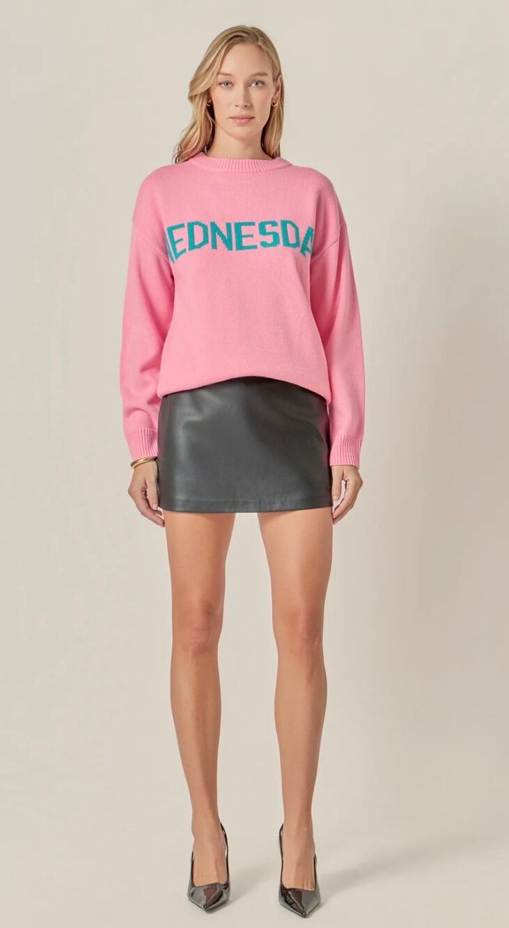 English Factory Days Of The Week “Wednesday’s We Wear Pink” Sweater Size Small